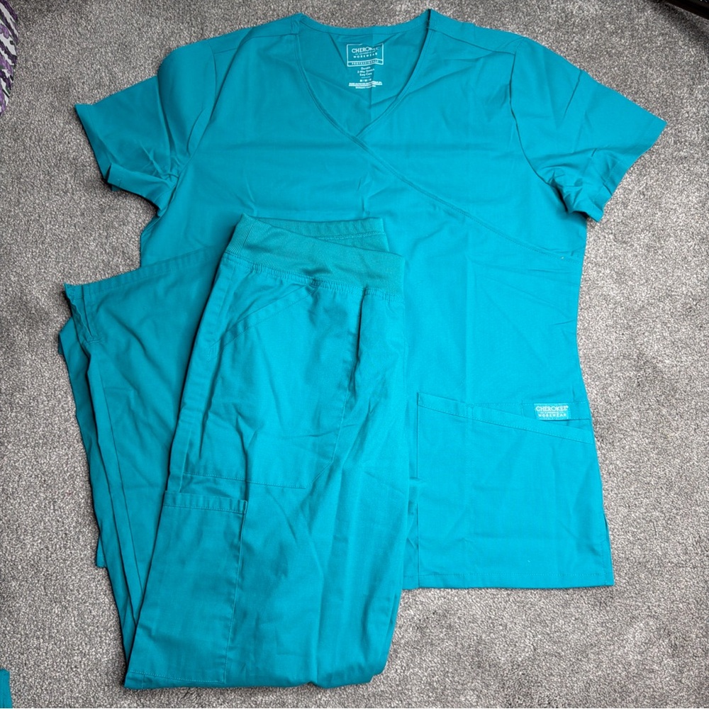 Cherokee Turquoise Scrub Set